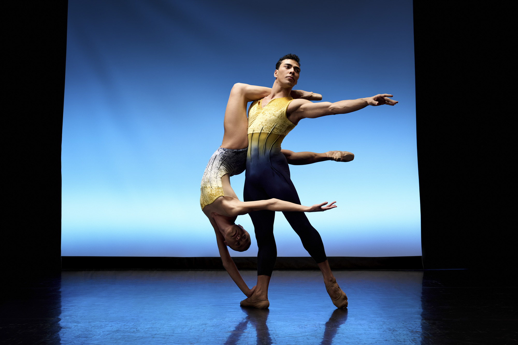 Preview: ‘Hypnagogia’ evokes cloud-like freedom in ‘Catch Tuplet’