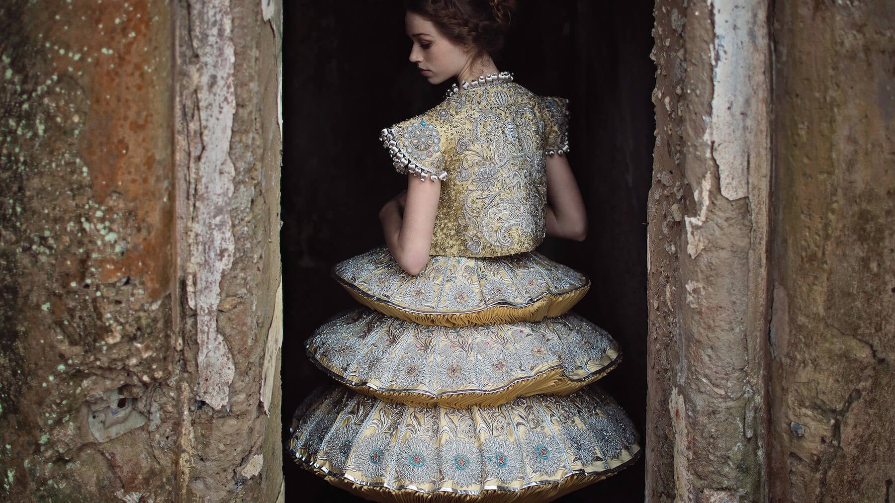 guo pei silver dress Guo Pei Dresses: Couture Fashion