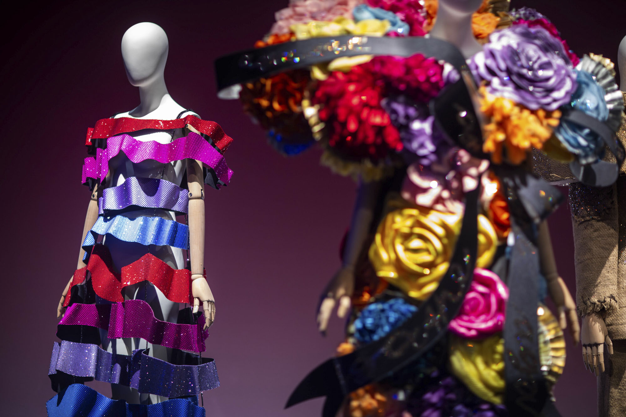 Viktor&Rolf’s ‘Fashion Statements’ hovers between two worlds ARTS ATL