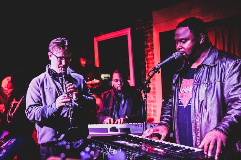 An oral history of Apache Cafe