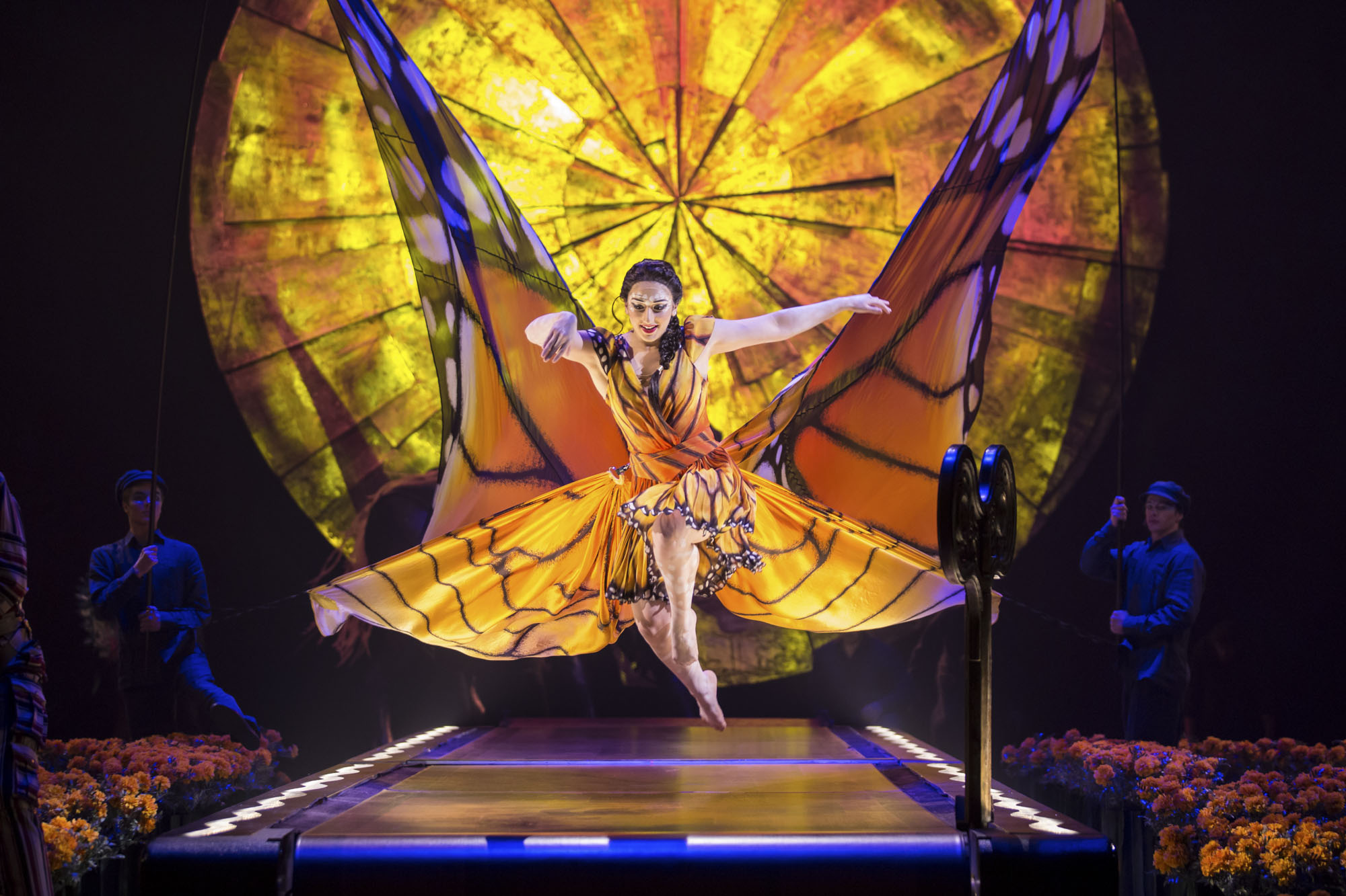Review: Cirque du Soleil's 'LUZIA' brings the illusory vision of