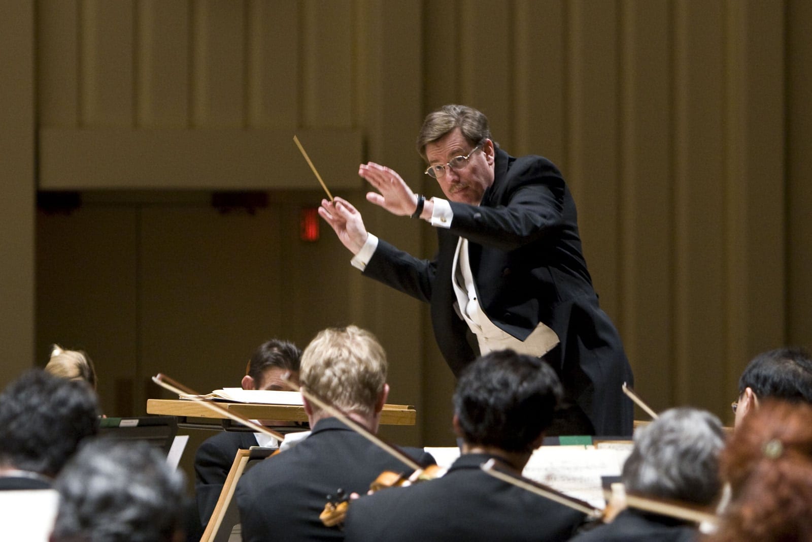ASO review Orchestra, chorus deliver with rousing performance of