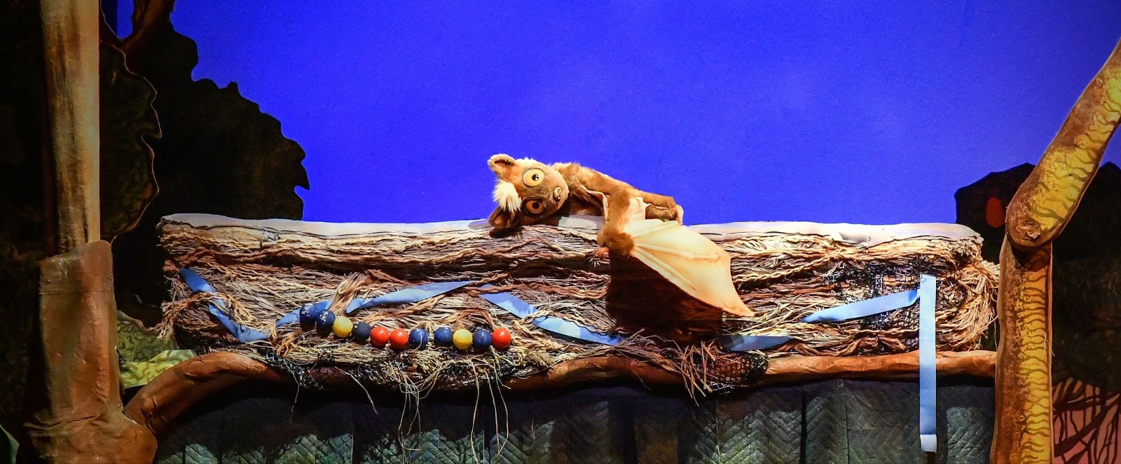 American Sign Language Performance Art ART • ASL Dictionary