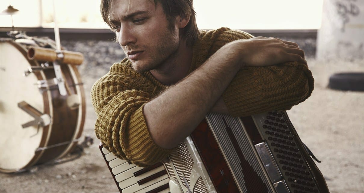 Singer/songwriter Tyler Lyle
